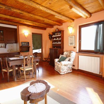 Spazioso monolocale in baita ristrutturata.