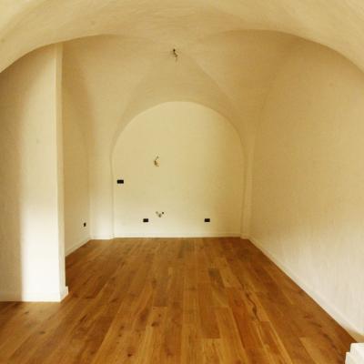 APT. 1 – BILOCALE IN BAITA DI FINE 1800 A 9 KM DA SESTRIERE – Fraz. VILLARDAMOND
