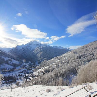 APT. 1 – BILOCALE IN BAITA DI FINE 1800 A 9 KM DA SESTRIERE – Fraz. VILLARDAMOND