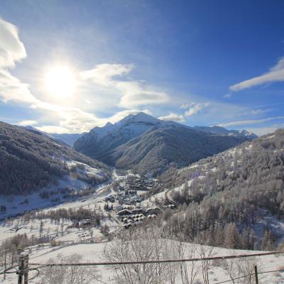 APT. 5 – TRILOCALE IN BAITA DI FINE 1800 A 9 KM DA SESTRIERE – Fraz. VILLARDAMOND 