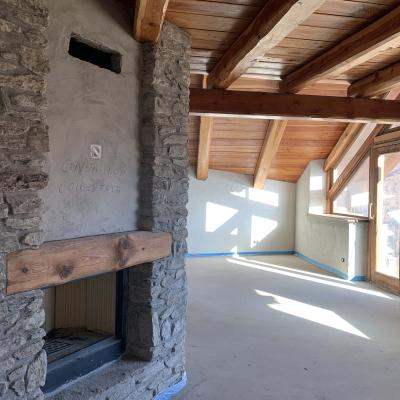  APT. 6 – TRILOCALE IN BAITA DI FINE 1800 A 9 KM DA SESTRIERE – Fraz. VILLARDAMOND
