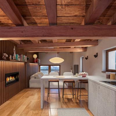  APT. 8 – MONOLOCALE IN BAITA DI FINE 1800 A 9 KM DA SESTRIERE – Fraz. VILLARDAMOND