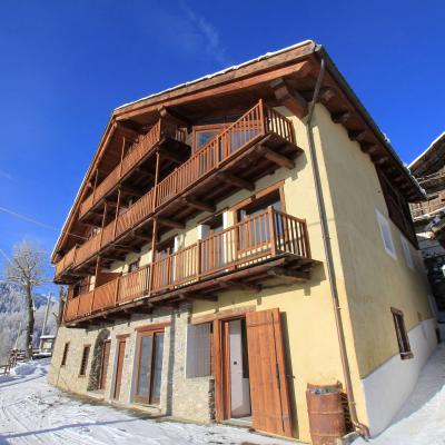  APT. 8 – MONOLOCALE IN BAITA DI FINE 1800 A 9 KM DA SESTRIERE – Fraz. VILLARDAMOND
