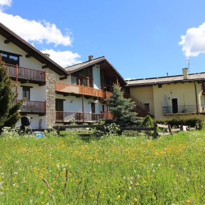 Le abitazioni sono segni, sono tracce di passato e presente.