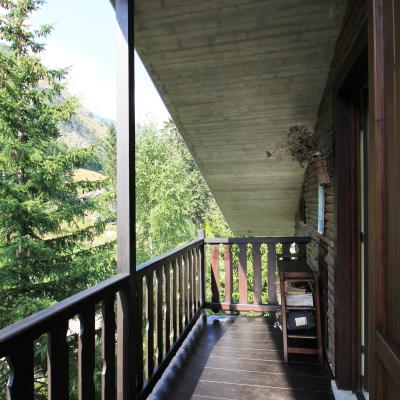 Grazioso monolcale con balcone e box auto.