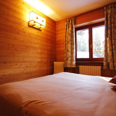 Favoloso appartamento con camino in pineta