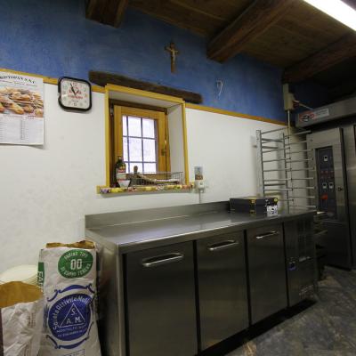 Ben avviato panificio con laboratorio