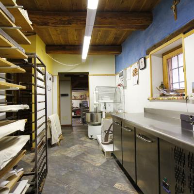 Ben avviato panificio con laboratorio