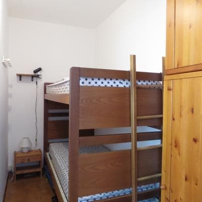 Trilocale ristrutturato, con ampio terrazzo.