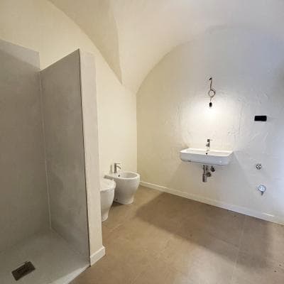 APT. 1 – BILOCALE IN BAITA DI FINE 1800 A 9 KM DA SESTRIERE – Fraz. VILLARDAMOND