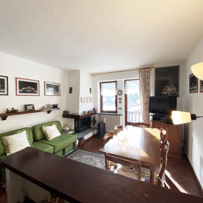 Bilocale angolare con terrazzo