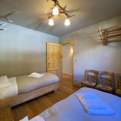 Suggestivo e ampio trilocale nella frazione di Pourrieres