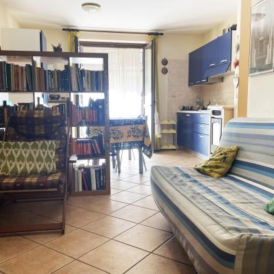 Bilocale con ampio terrazzo privato