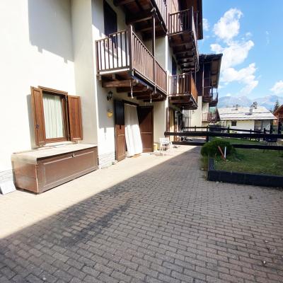 Bilocale con ampio terrazzo privato