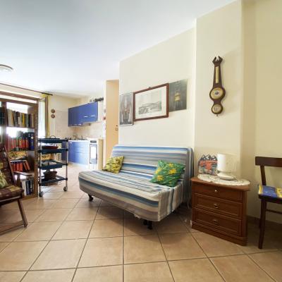 Bilocale con ampio terrazzo privato