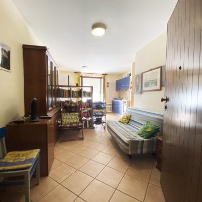 Bilocale con ampio terrazzo privato
