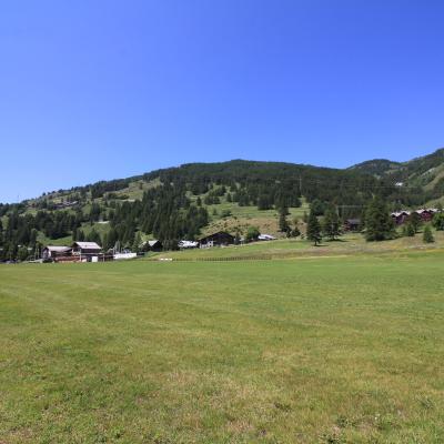 Ampio box auto in Frazione Plan