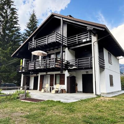 Alloggio in stile montano nel Cuore del Paese.