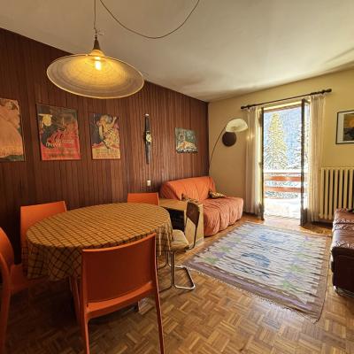 Spazioso alloggio in centro paese